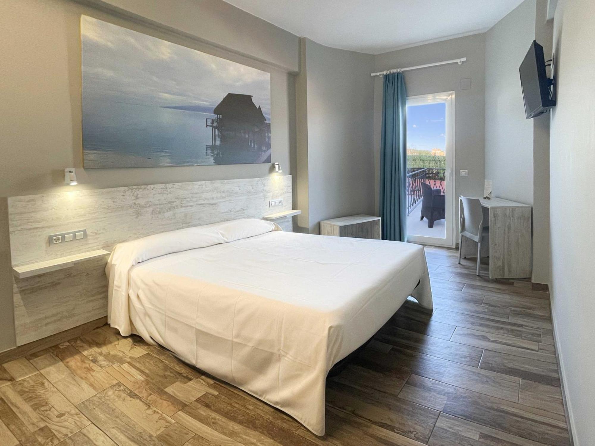 Te Mana Hotel Торебланка Екстериор снимка