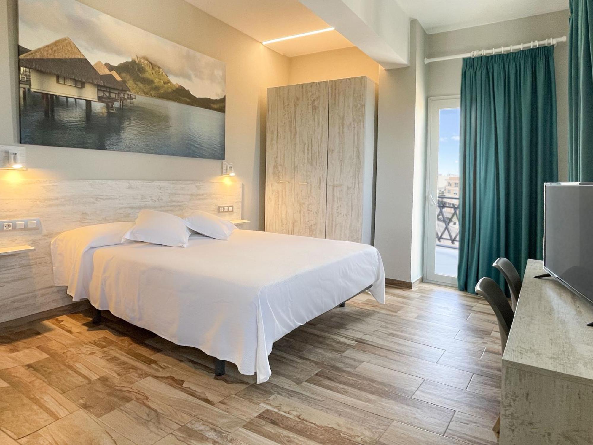 Te Mana Hotel Торебланка Екстериор снимка